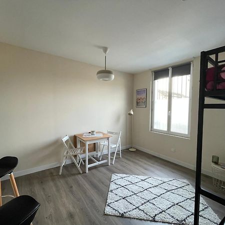 Studio 4 Emplacement Ideal Entre Chateau Et Centre Fontainebleau Kültér fotó